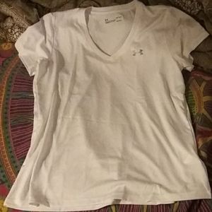 Large white Under Armour sports T shirt